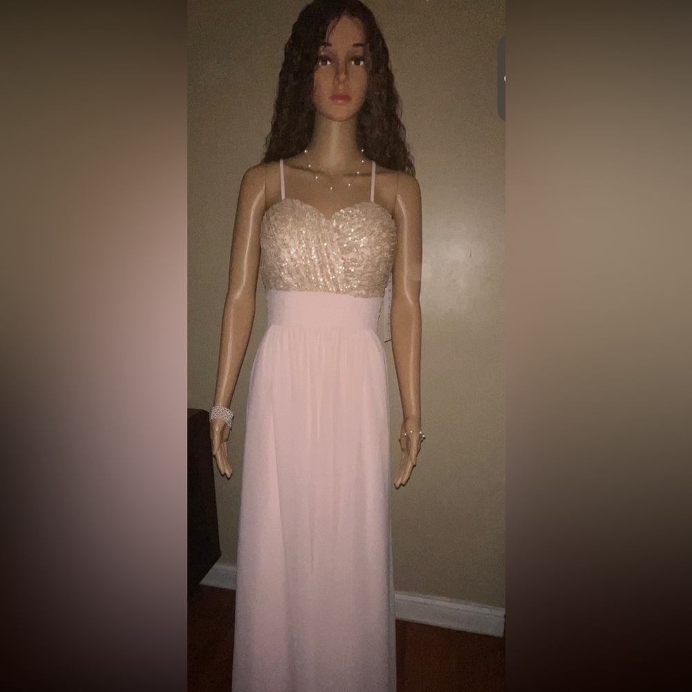 Brand : Bill LEVKOFF Size : 4 Color : Pink Gold